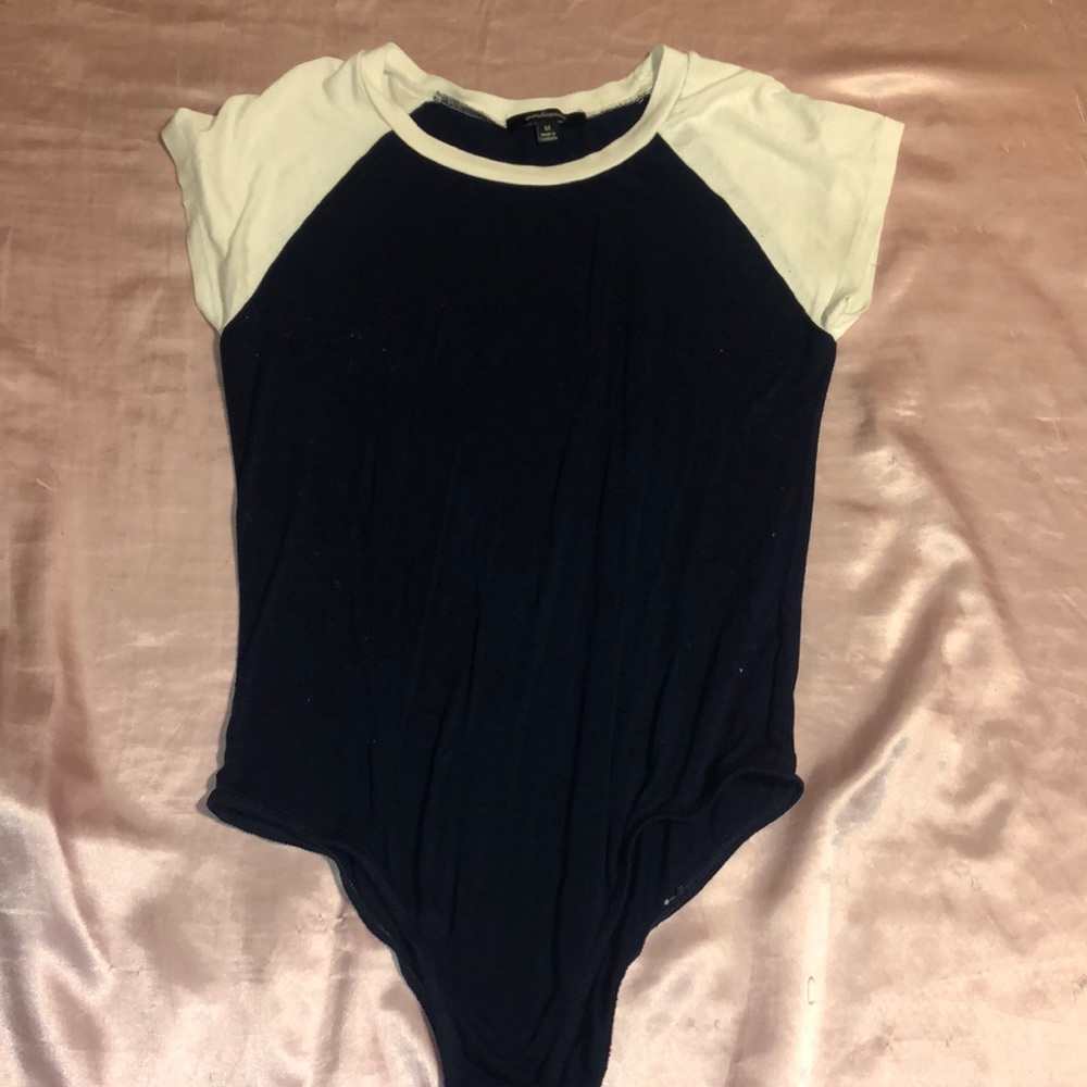 CLOSET CLEAR OUT‼️FashionNova body suit 🧞‍♂️
